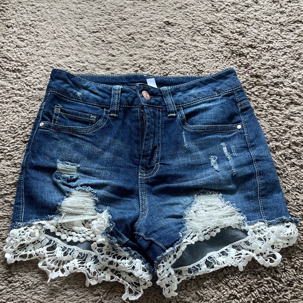 Denim crochet Lace Trim White Distressed Shorts - 3